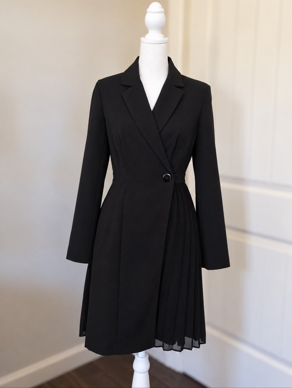 Vince Camuto Black Tailored Blazer-Style Long Sleeve Dress